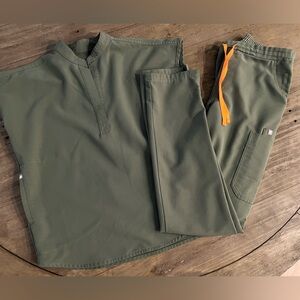 Figs Olive Green Scrub Set with Orange Drawstring XS